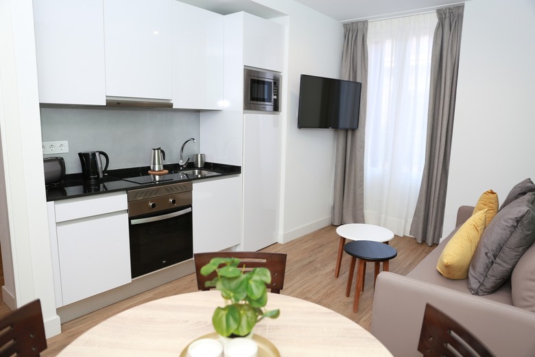 varwwwvhostsaviratodesign comnewpointmadrid com aviratodesign comwp contentuploads jpg