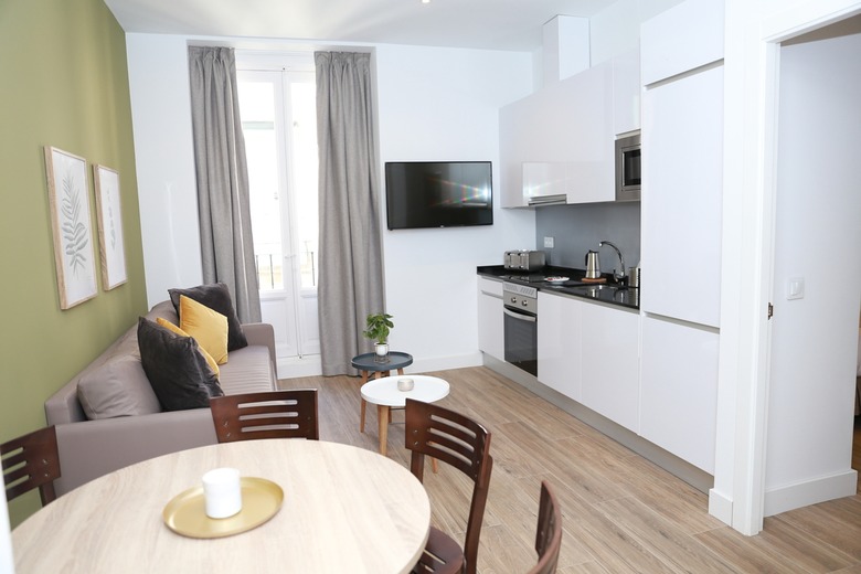 varwwwvhostsaviratodesign comnewpointmadrid com aviratodesign comwp contentuploads jpg